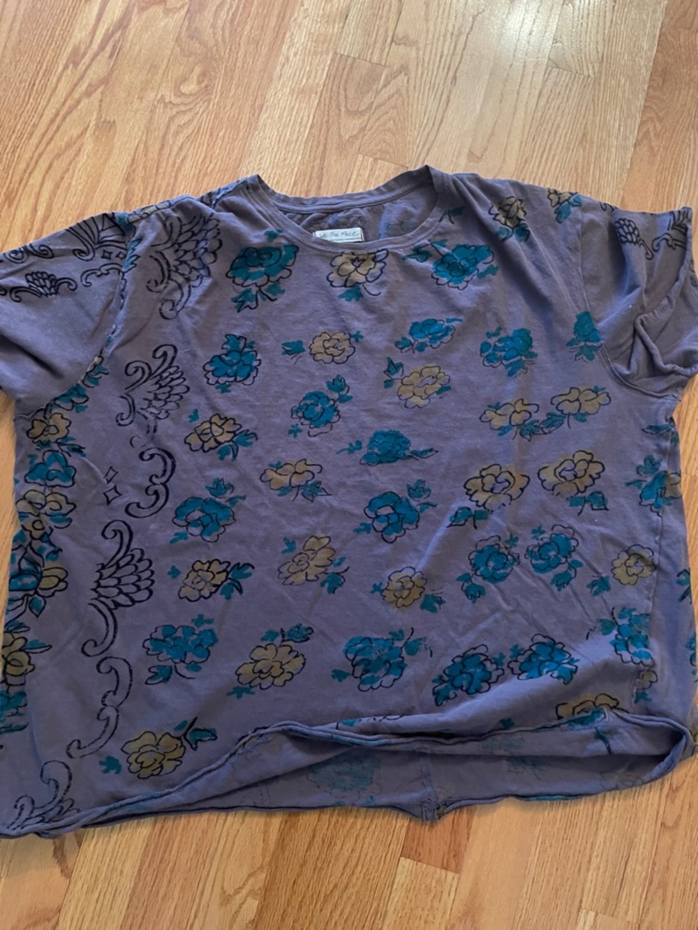 Vintage Floral Short Sleeve Tee in Lavender - Unbranded